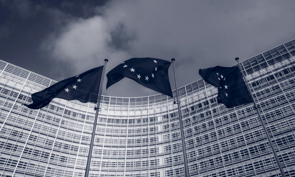 EU commission encouraged to lead blockchain and AI integration