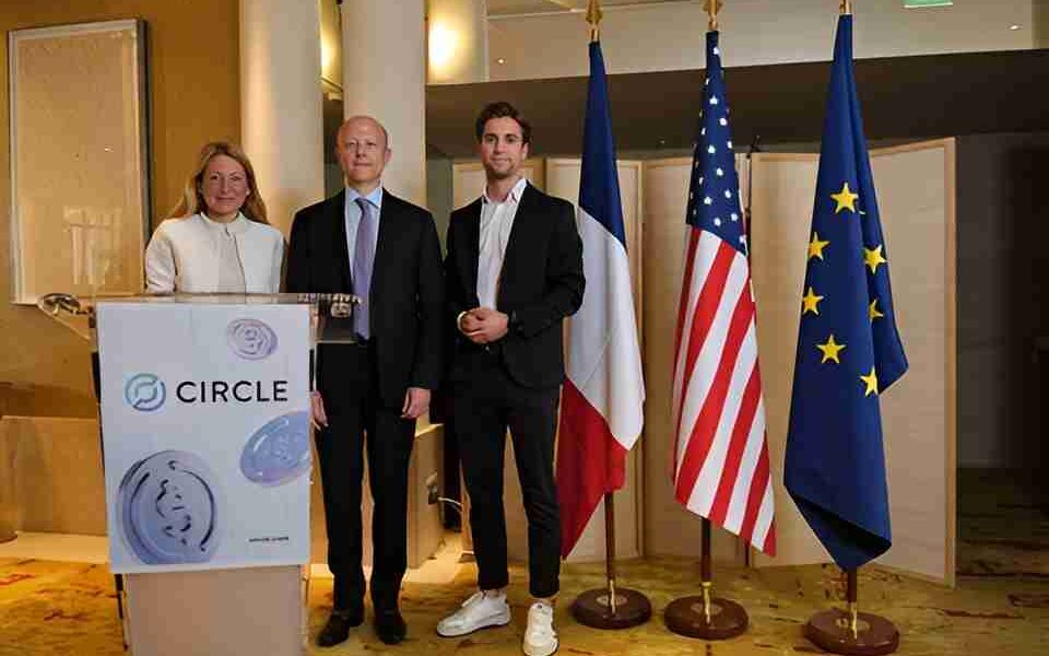 Mica, Circle Becomes First Stablecoin Issuer Compliant with New European Regulation